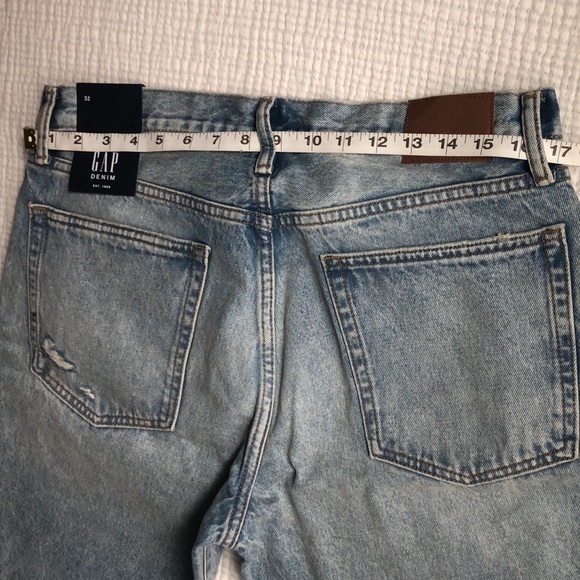 Gap Men Distressed Jean Shorts Size 32 - Picture 10 of 12